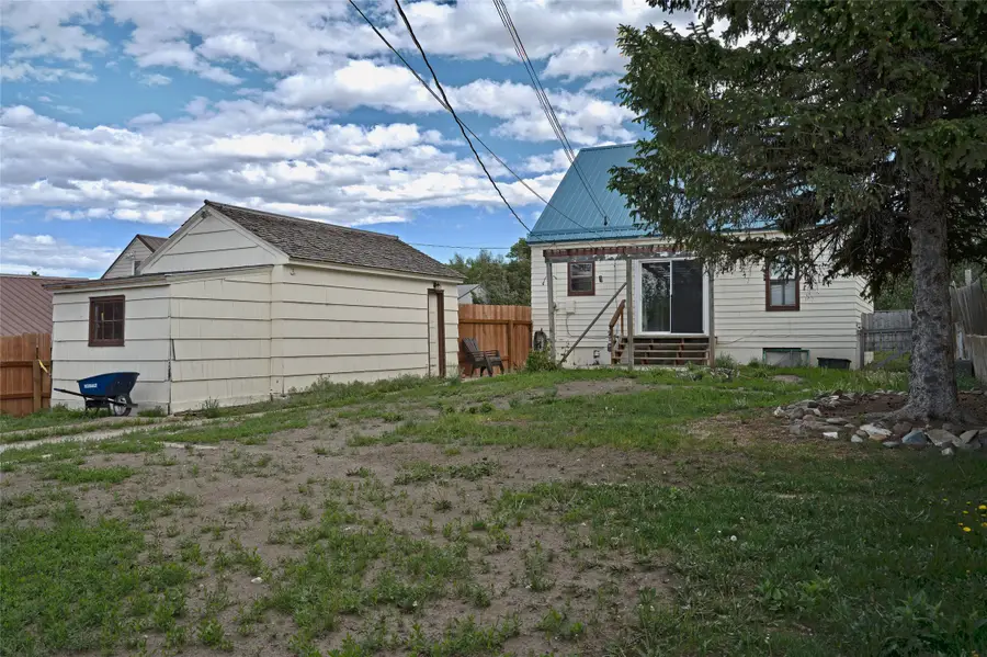 126 9th Avenue Se, Cut Bank, MT 59427 - #3