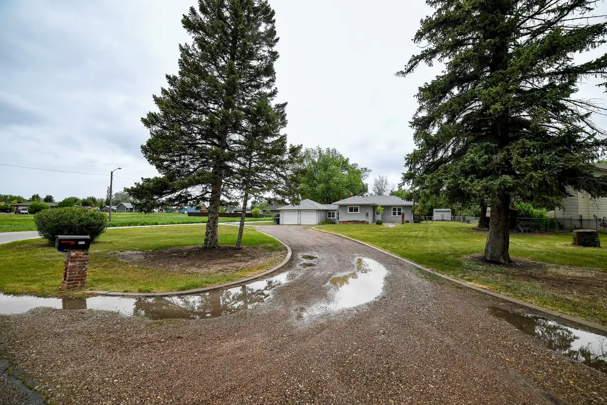 2127 1st Avenue Sw, Great Falls, MT 59404 - #1