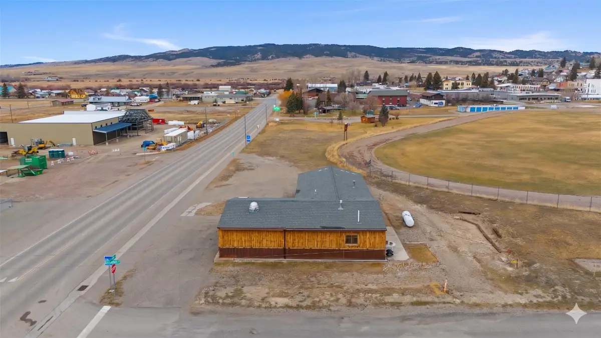 308 3rd Avenue Sw, White Sulphur Springs, MT 59645 - #1