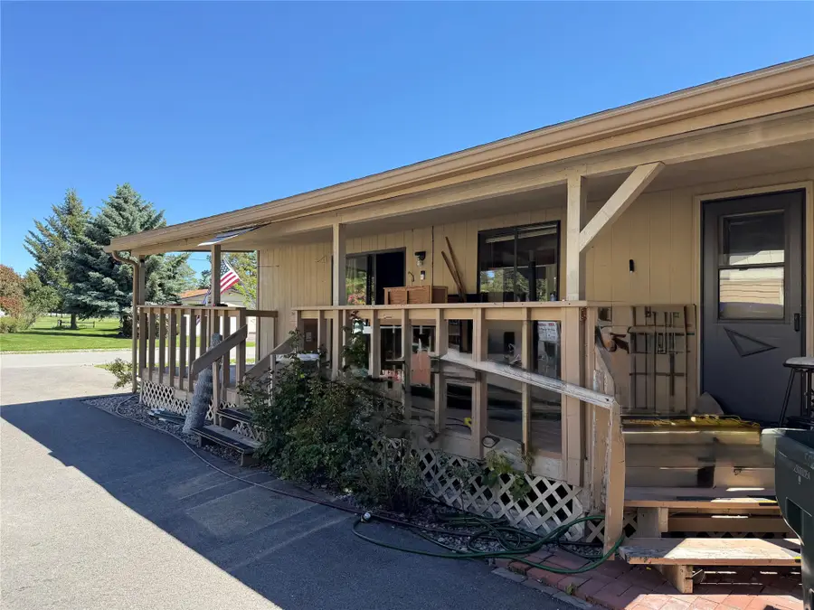 129 W Nicklaus Avenue, Kalispell, MT 59901 - #2