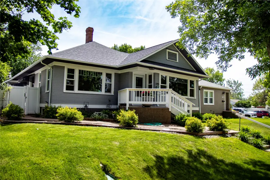 2304 1st Avenue N, Great Falls, MT 59401 - #2