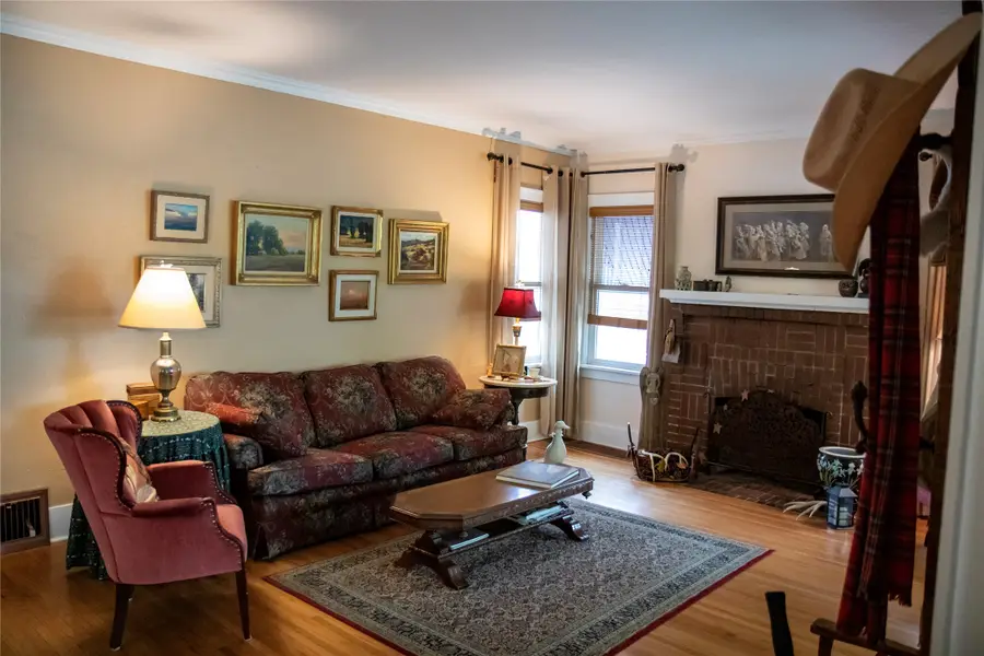2304 1st Avenue N, Great Falls, MT 59401 - #3