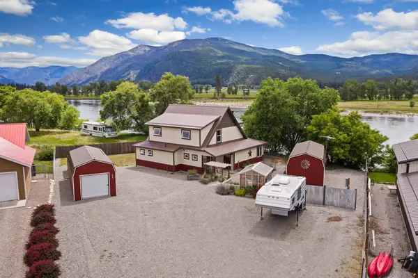 317 E Stanton Street, Plains, MT 59859
