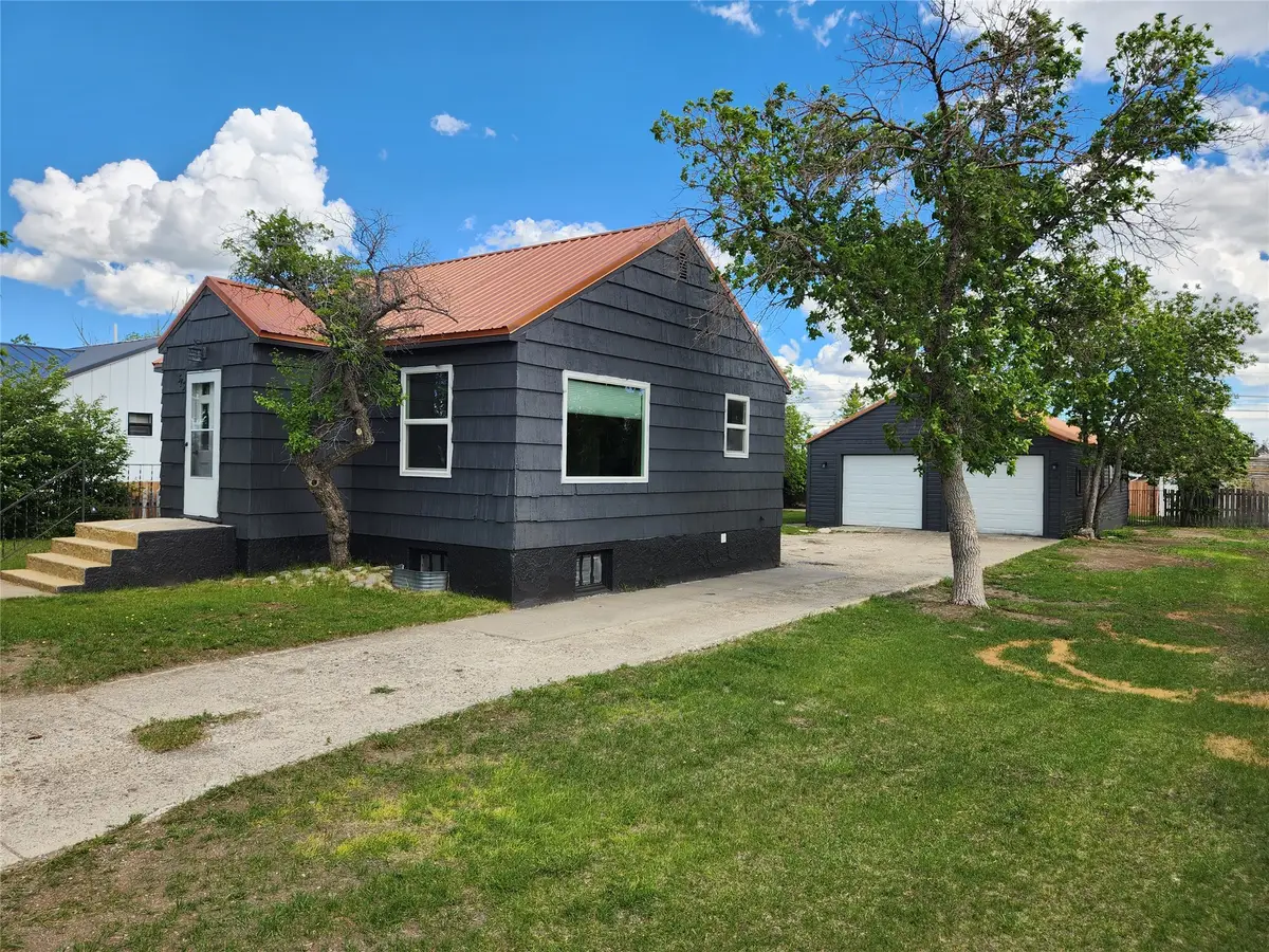 313 3rd Avenue Se, Cut Bank, MT 59427 - #1