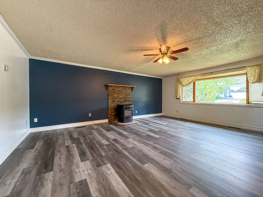 968 Avenue D Nw, Great Falls, MT 59404 - #2