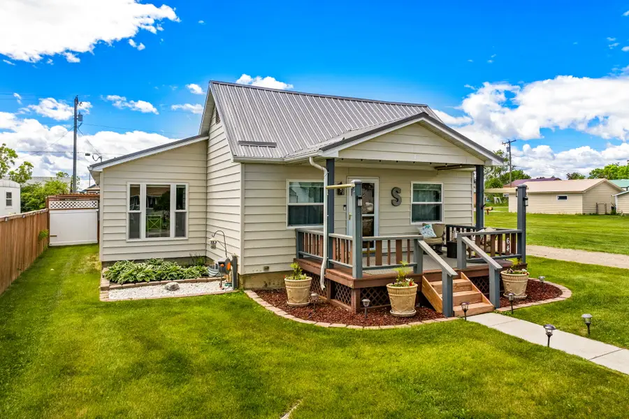 64 3rd Avenue S, Stanford, MT 59479 - #2