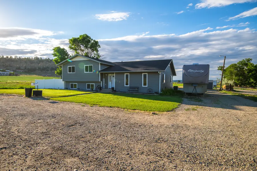 601 W Park Avenue, Bridger, MT 59014 - #3