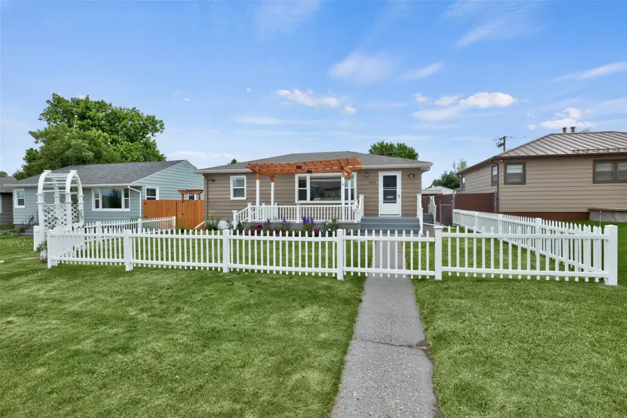 2613 9th Avenue S, Great Falls, MT 59405 - #3
