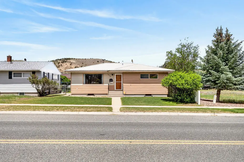 1016 W 3rd Street, Anaconda, MT 59711 - #1