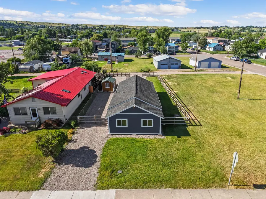 207 8th Avenue W, Polson, MT 59860 - #2