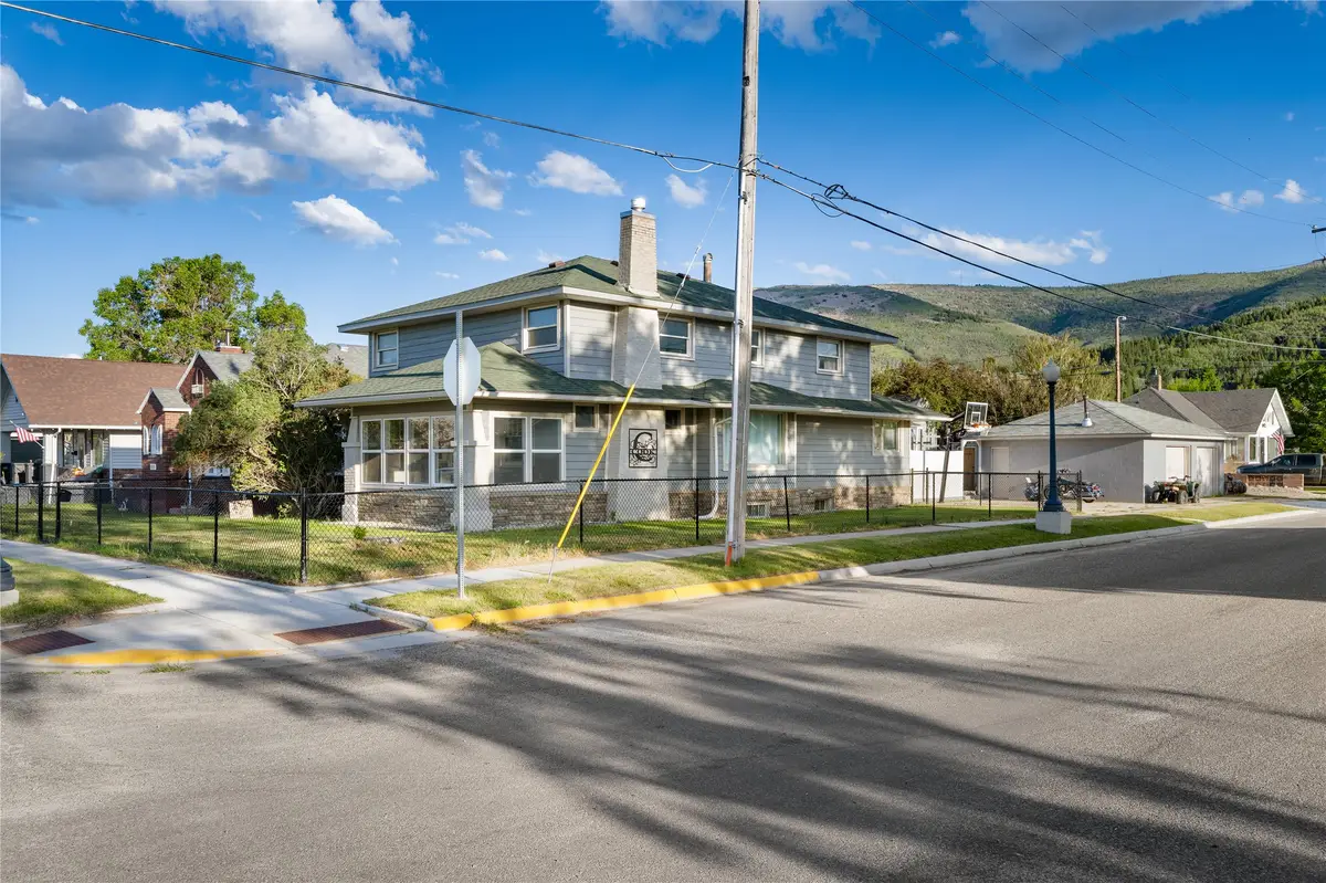821 W 3rd Street, Anaconda, MT 59711 - #1