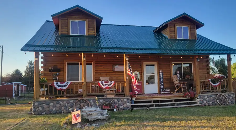 805 3rd Street Sw, Choteau, MT 59422 - #2