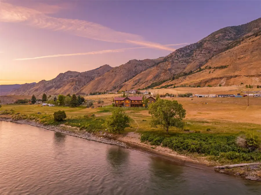 521 Us Highway 89 S, Gardiner, MT 59030 - #2