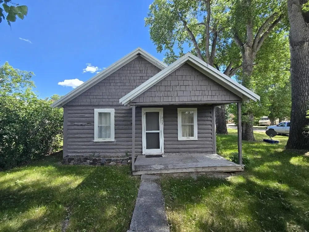 513 3rd Avenue Sw, Choteau, MT 59422 - #1