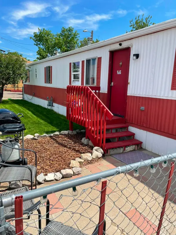 1220 Smelter Avenue Ne, Black Eagle, MT 59414