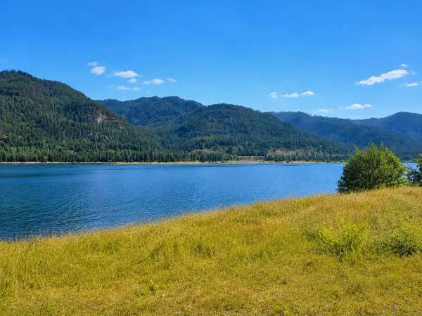 12 Bartholomew Road, Noxon, MT 59853