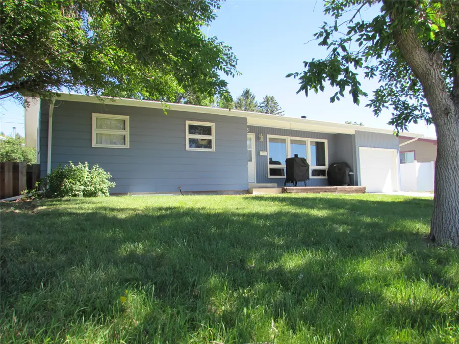 1405 10th Avenue Nw, Great Falls, MT 59404 - #3