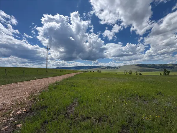 33 Handlos Lane, Philipsburg, MT 59858