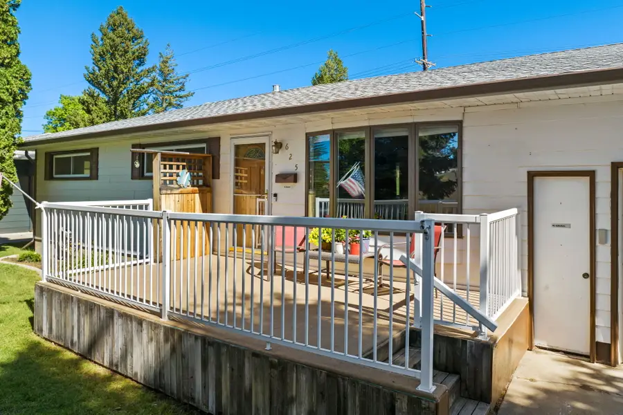625 Riverview Drive E, Great Falls, MT 59404 - #2