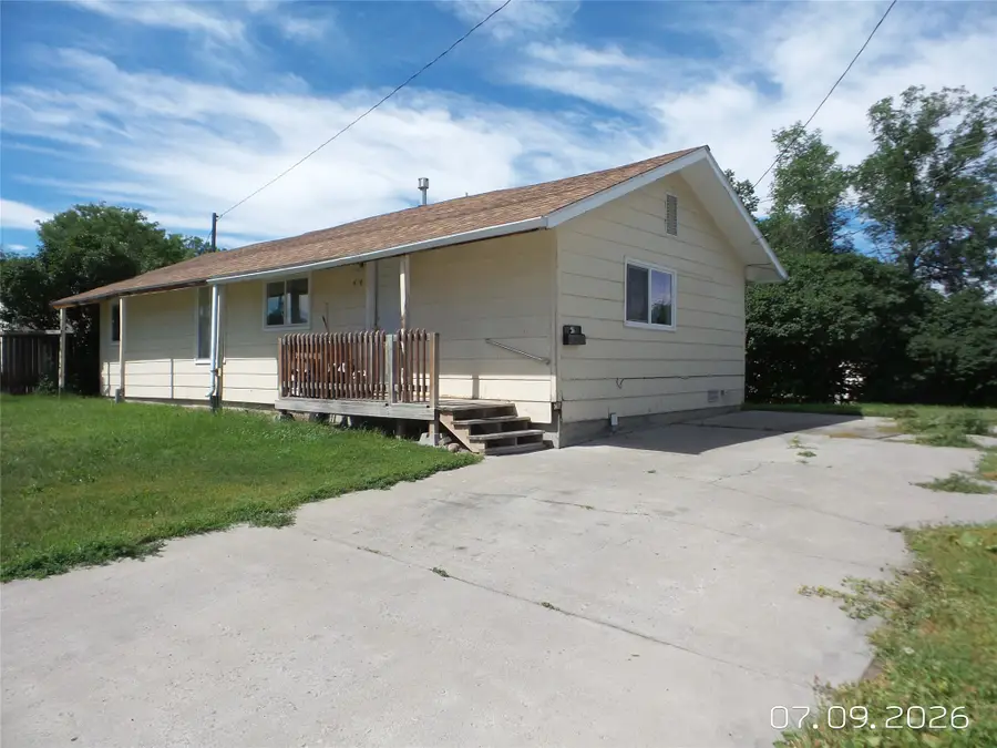 1225 5th Avenue S, Great Falls, MT 59405 - #2