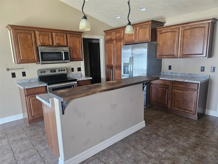 1101 41st Avenue Ne, Great Falls, MT 59404 - #3