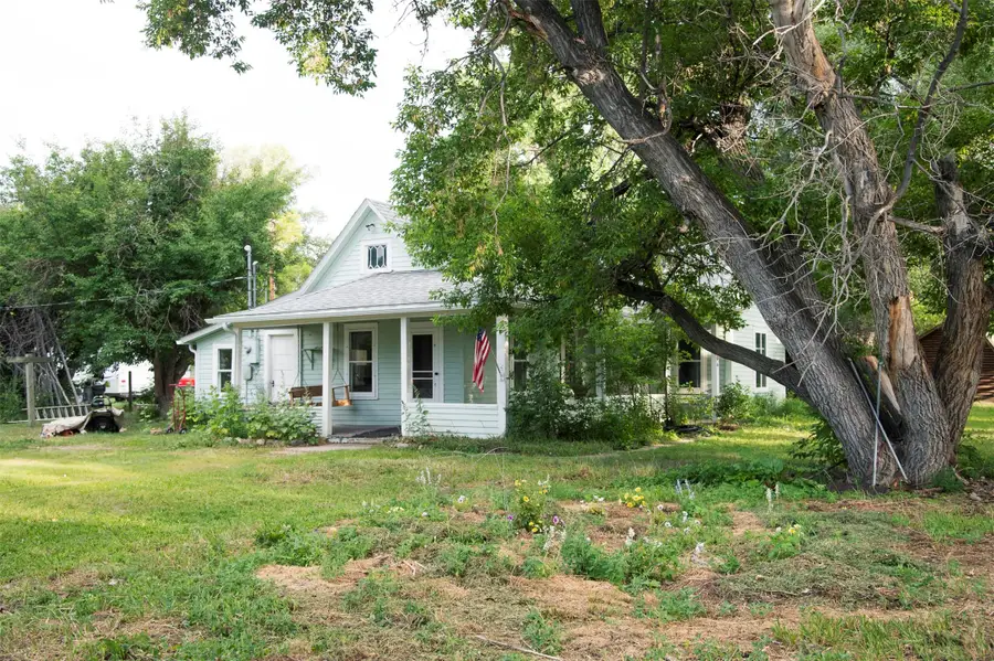 306 4th Avenue Sw, Choteau, MT 59422 - #2