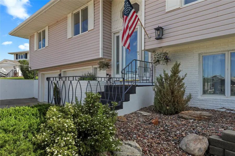 3421 9th Street Ne, Great Falls, MT 59404 - #3