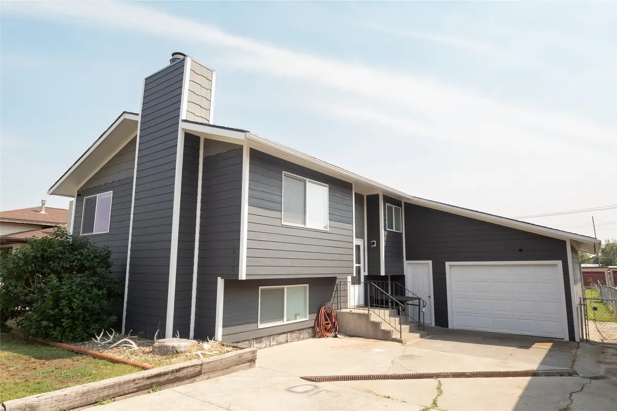 912 10th Avenue Nw, Great Falls, MT 59404 - #1