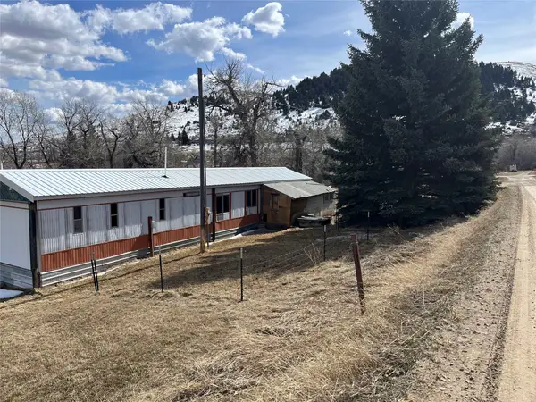 10 Isdell Street, Pony, MT 59747
