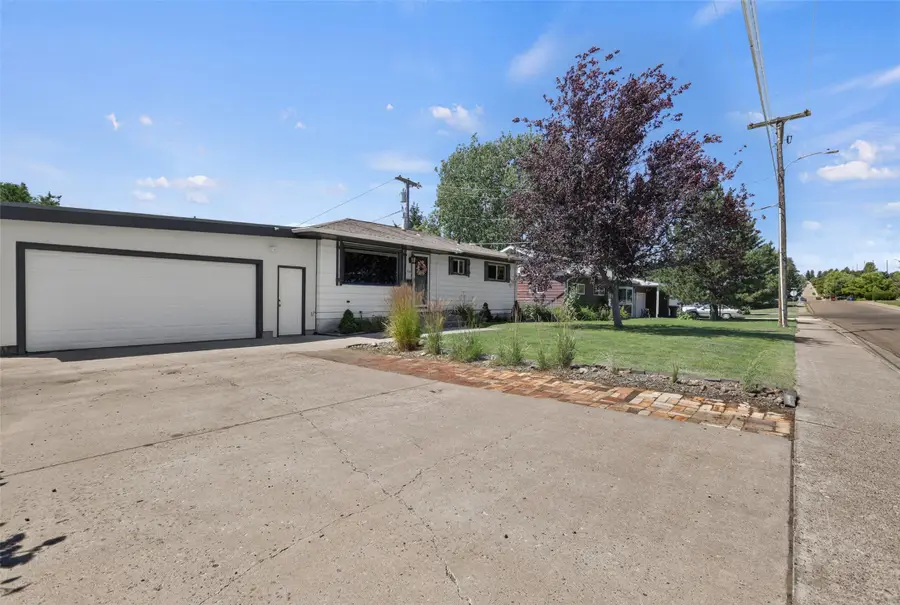 104 Riverview Drive E, Great Falls, MT 59404 - #3