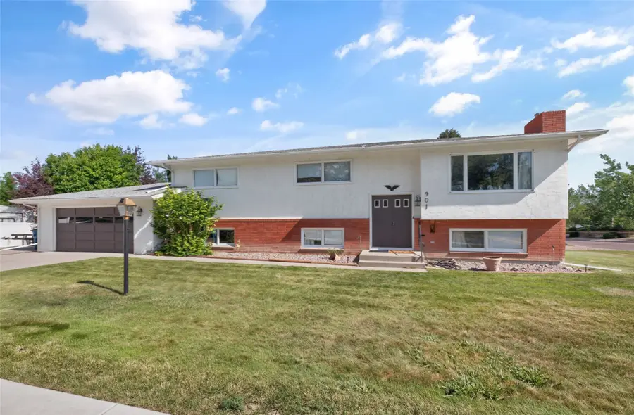 901 E Fiesta Street, Great Falls, MT 59404 - #2