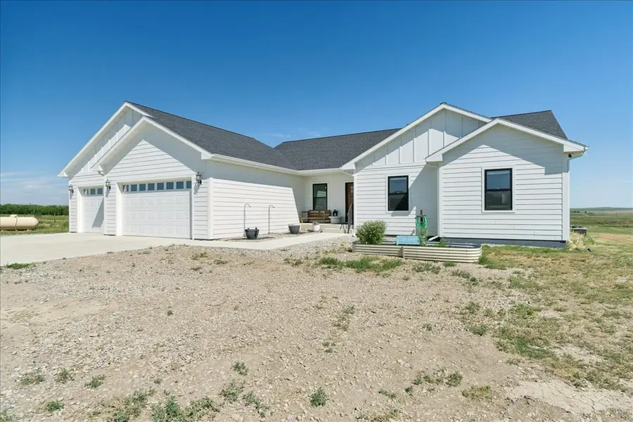 1002 4th Lane Ne, Choteau, MT 59422 - #2