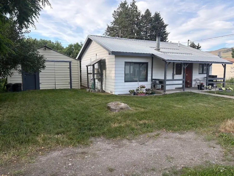 804 S 1st Avenue, Plains, MT 59859 - #3