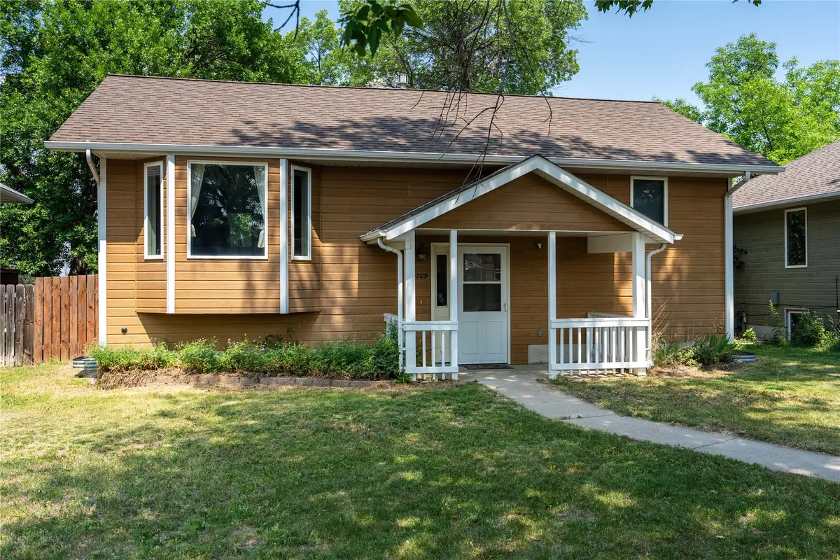 1809 9th Avenue S, Great Falls, MT 59405 - #1
