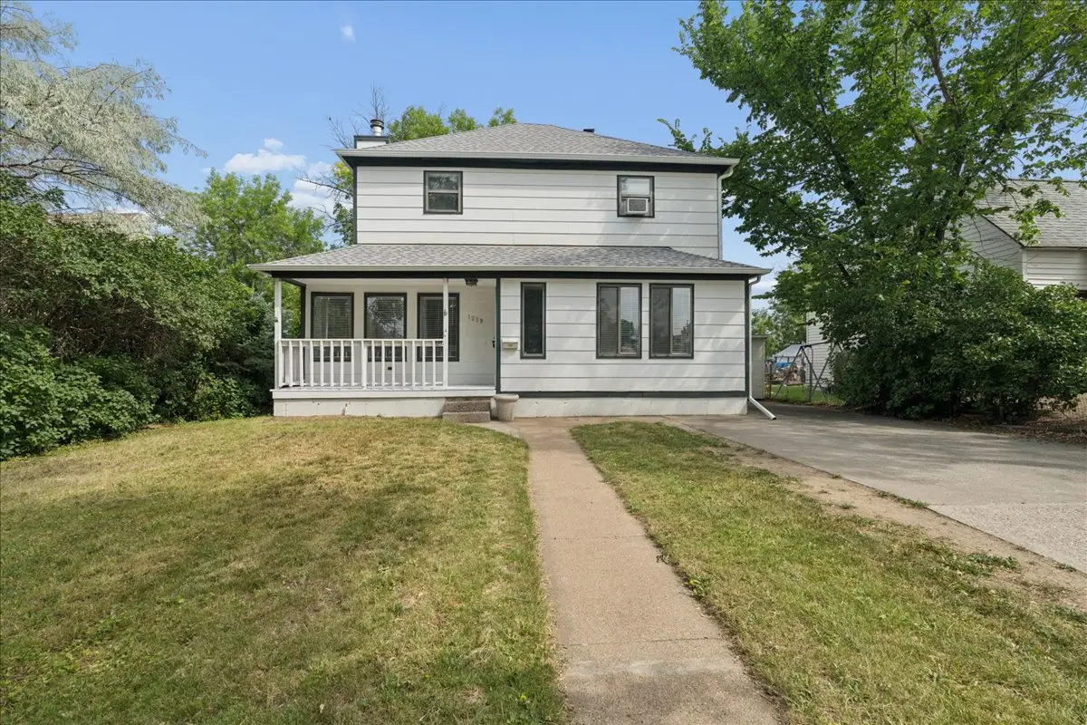1219 9th Avenue S, Great Falls, MT 59405 - #1