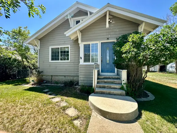 114 F Avenue Nw, Harlowton, MT 59036