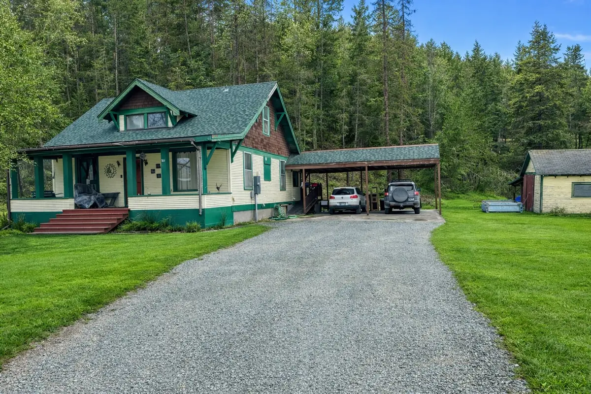 109 Pinkham Avenue N, Eureka, MT 59917 - #1