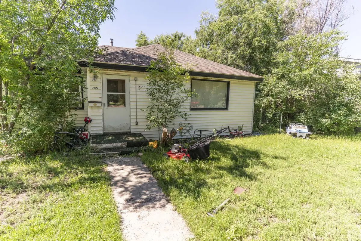 705 5th Avenue S, Glasgow, MT 59230 - #1