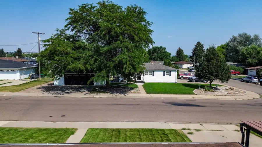 261 18th Avenue Nw, Great Falls, MT 59404 - #2
