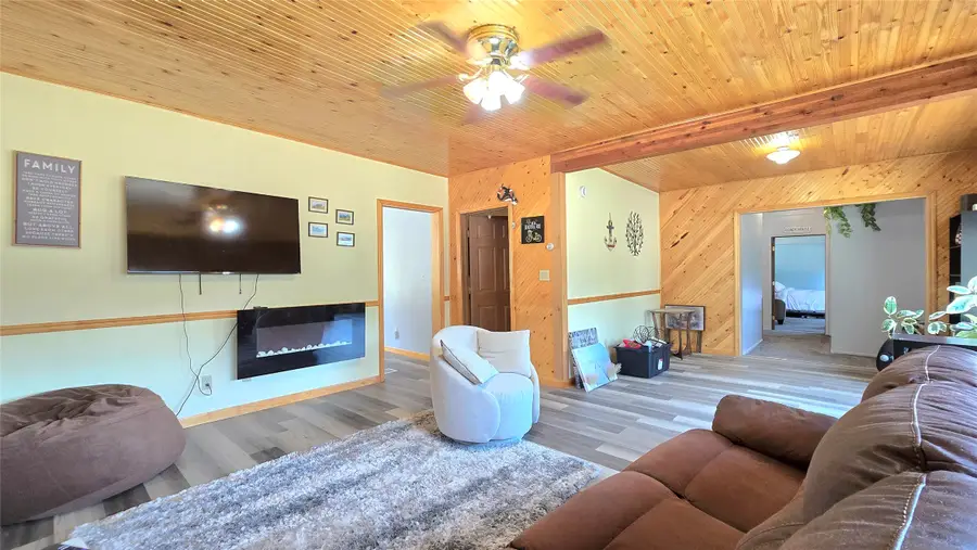 27 Meyer Avenue, Sand Coulee, MT 59472 - #3