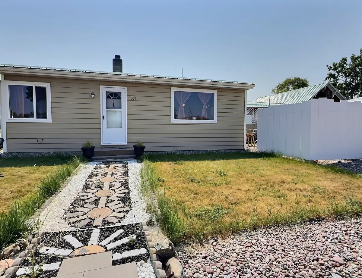 501 9th Avenue W, Polson, MT 59860 - #1
