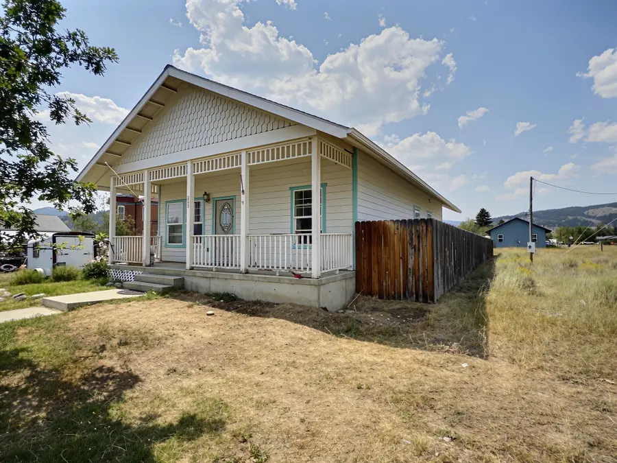 203 Monroe Street S, Boulder, MT 59632 - #2