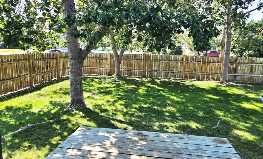 2125 7th Avenue S, Great Falls, MT 59405 - #3