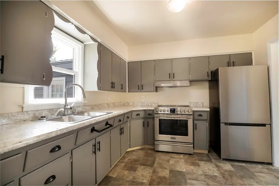 618 3rd Avenue Nw, Great Falls, MT 59404 - #2