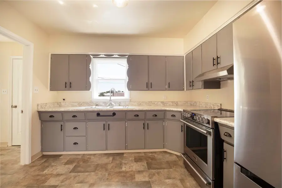 618 3rd Avenue Nw, Great Falls, MT 59404 - #3