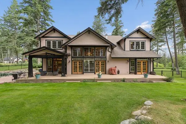 19 Ridgeway Court, Columbia Falls, MT 59912