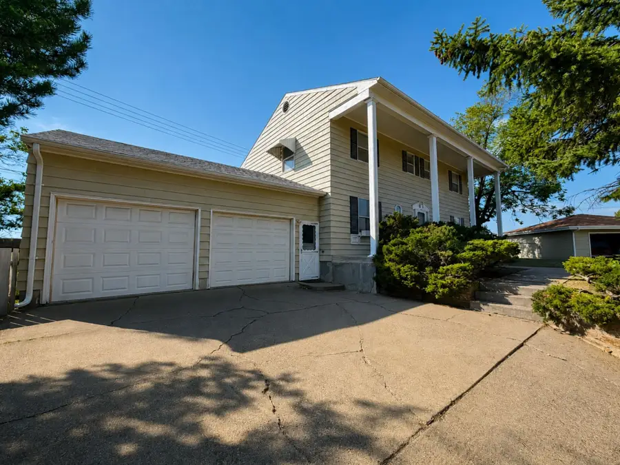 1700 32nd Street S, Great Falls, MT 59405 - #2
