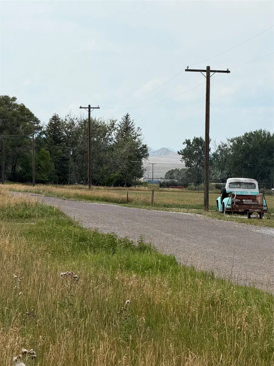26 10th Avenue Nw, Choteau, MT 59422 - #2