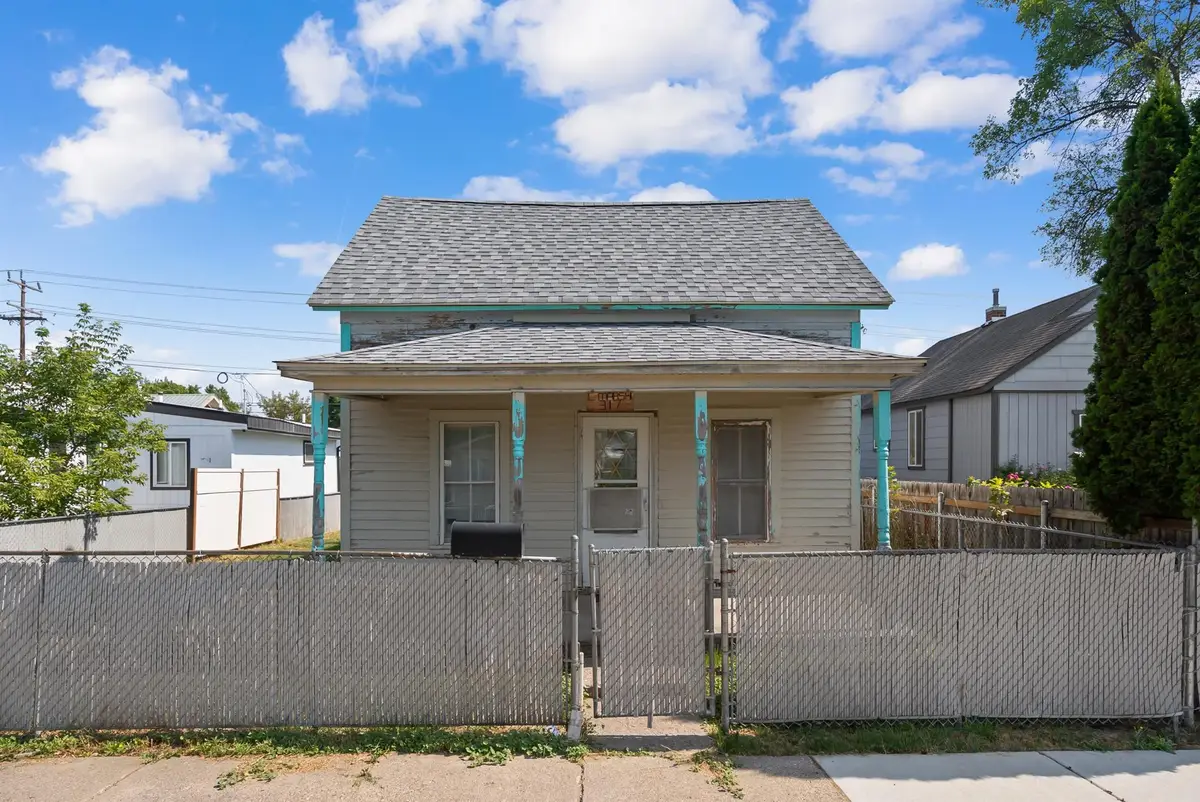 317 8th Avenue W, Kalispell, MT 59901 - #1