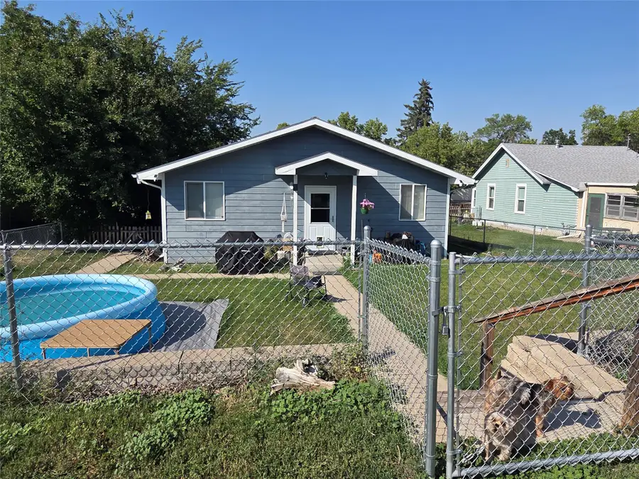 916 8th Avenue S, Great Falls, MT 59405 - #2